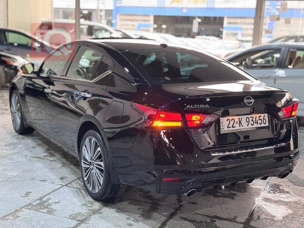 Nissan Altima